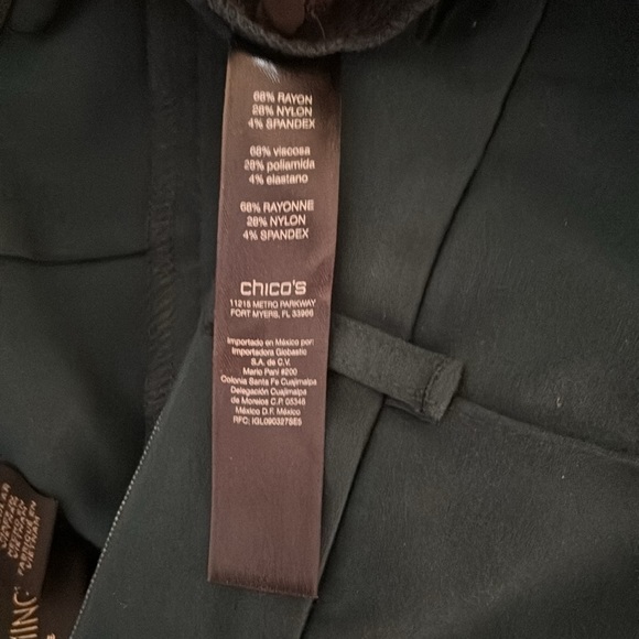 So slimming by Chicos regular size 2.5 deep, military green color EUC - Picture 4 of 9